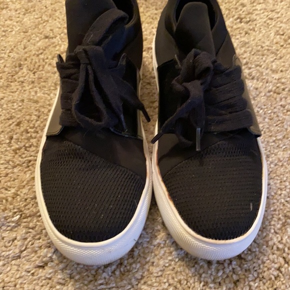 Steve Madden Lumi Sneakers - Picture 4 of 4